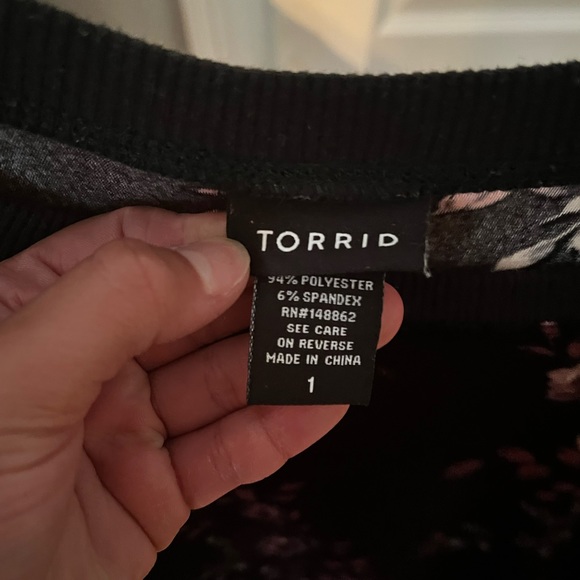 Top - Picture 2 of 2